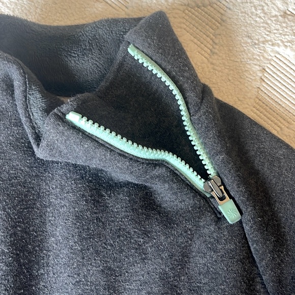 Athleta Girl Cozy Karma Wrap - Picture 4 of 8